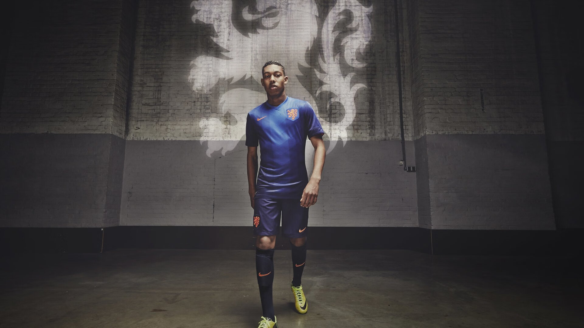 德甲联赛天价引援不断，豪门布局未来，德甲intro