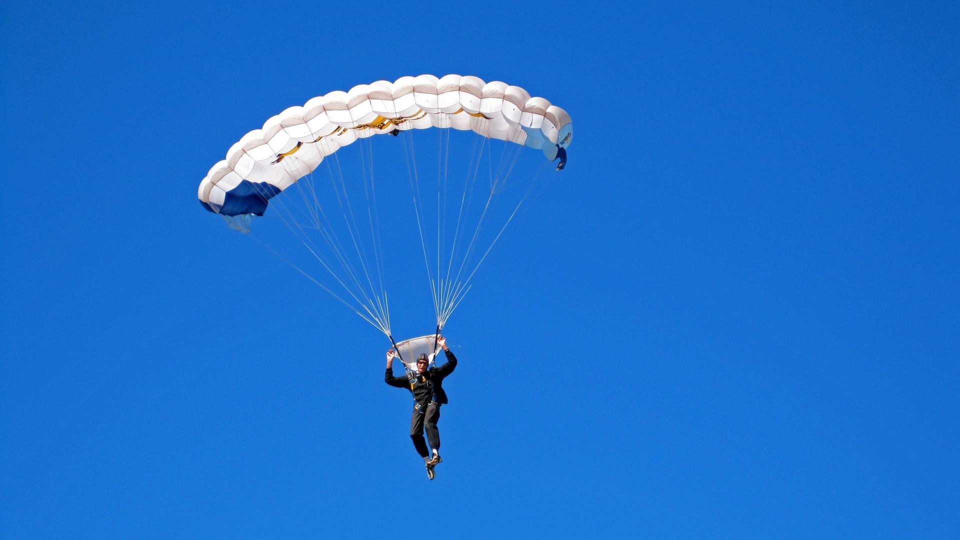 九游sports-高速危险：赛道安全革命的必要性，高速道路安全